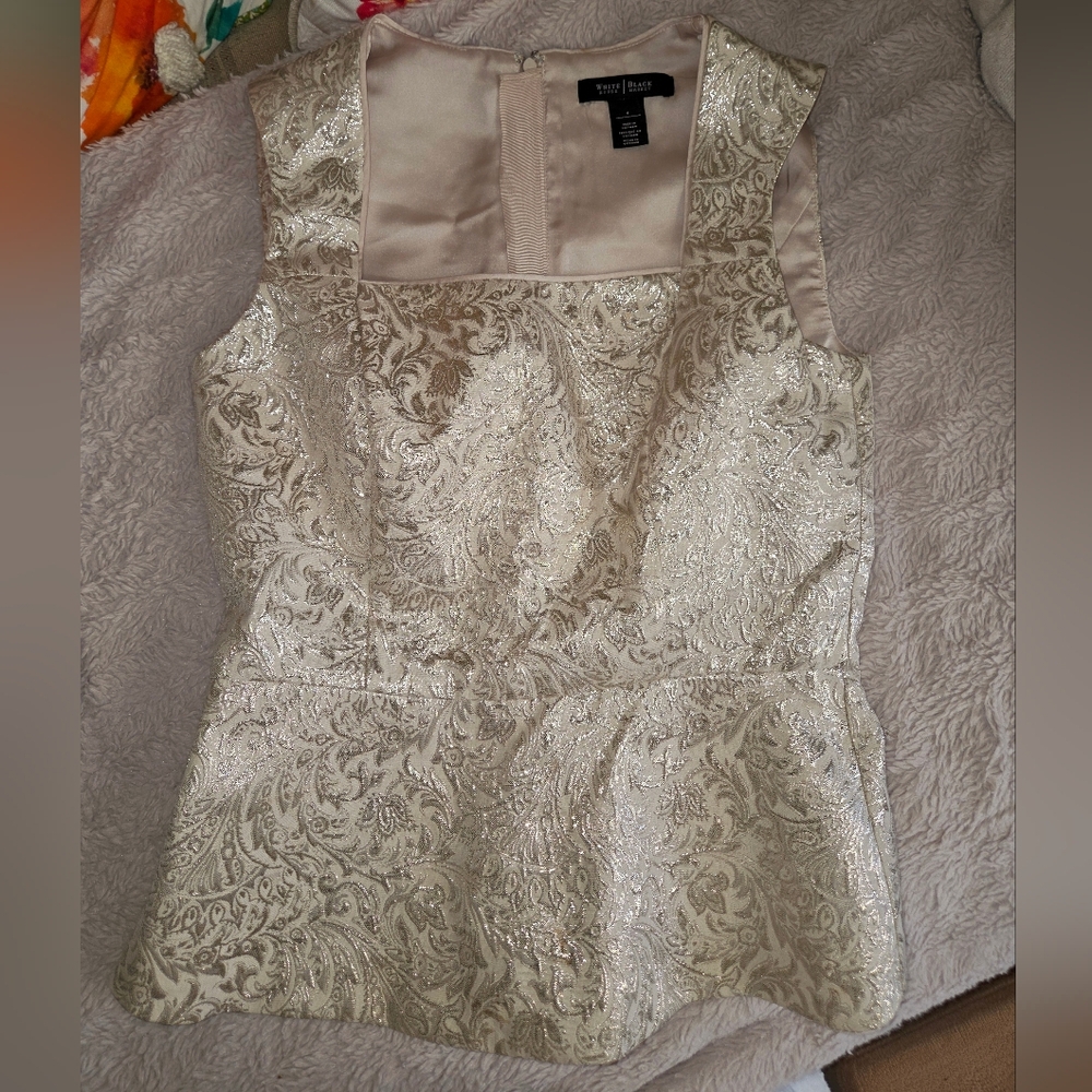WHBM Ivory Baroque Zipper Top